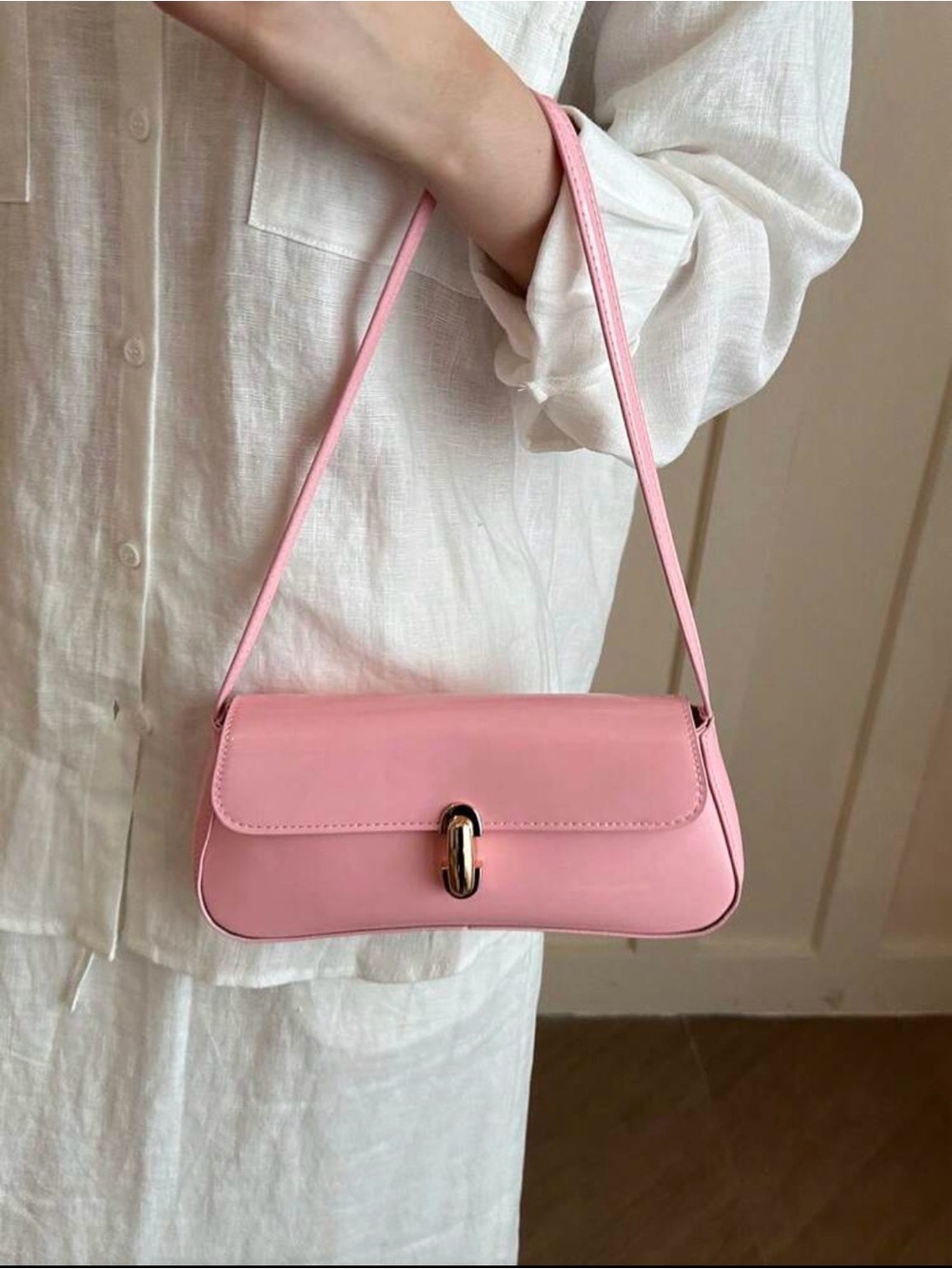Women’s Vintage Pink Artificial Leather Shoulder Bag with Gold-Tone Clasp